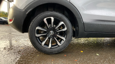 Vauxhall Crossland 1.2 Design 5dr Petrol Hatchback